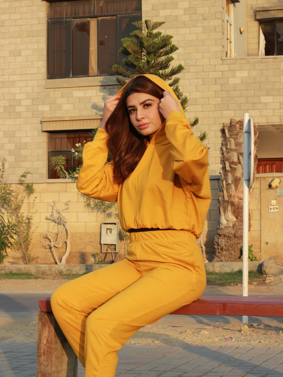 Hooded Crop Sweatshirt - Yellow