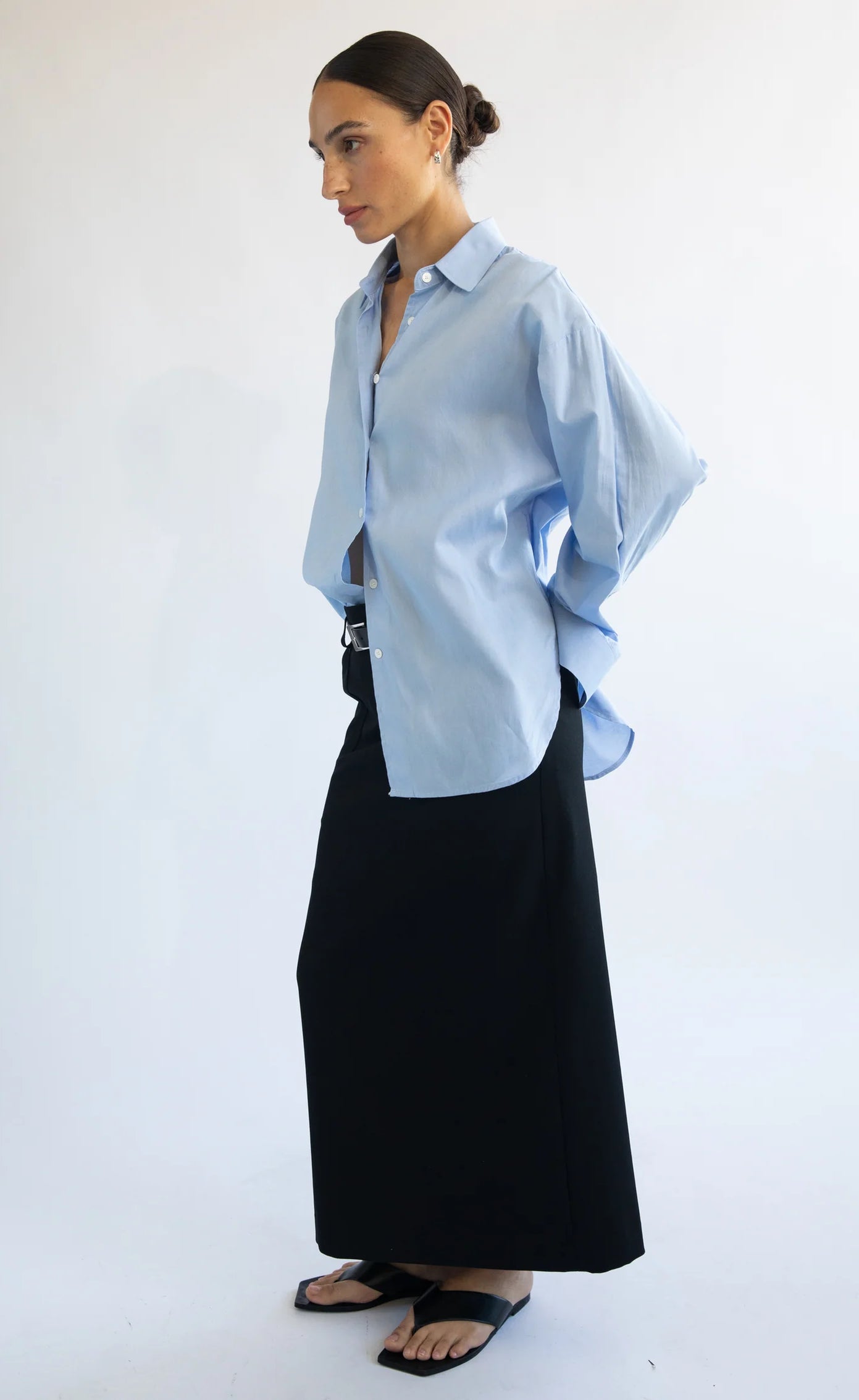 D600 Oversized Essentials Shirt – Blue