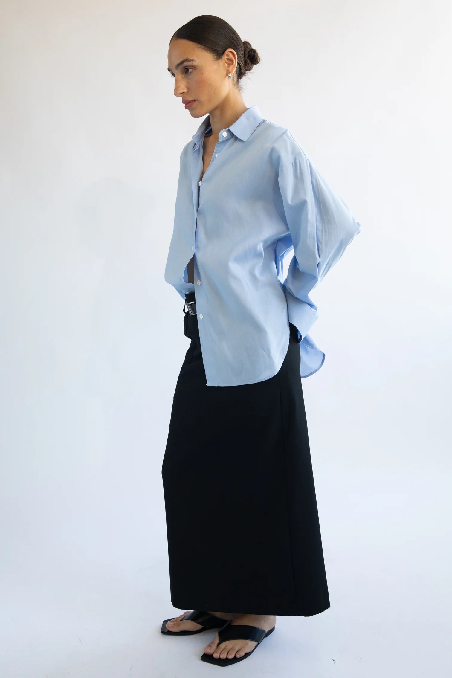 D600 Oversized Essentials Shirt – Blue