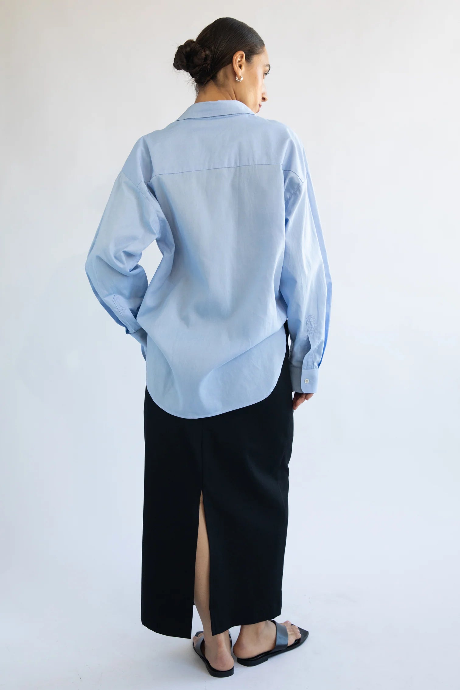 D600 Oversized Essentials Shirt – Blue