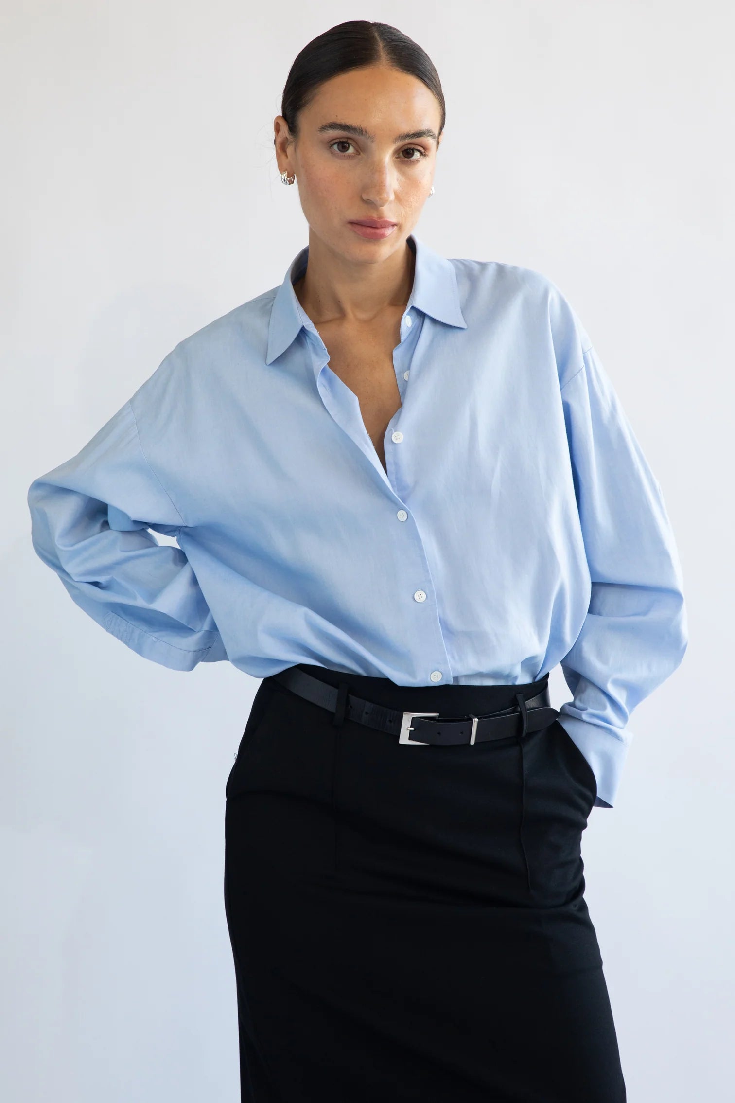 D600 Oversized Essentials Shirt – Blue