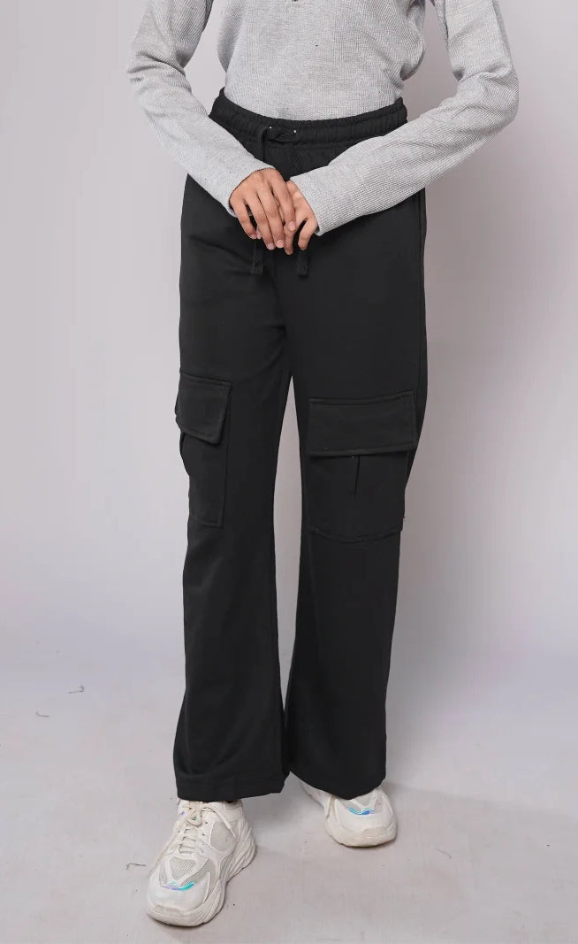 D600 - Black Front Pocket Cargo Trousers