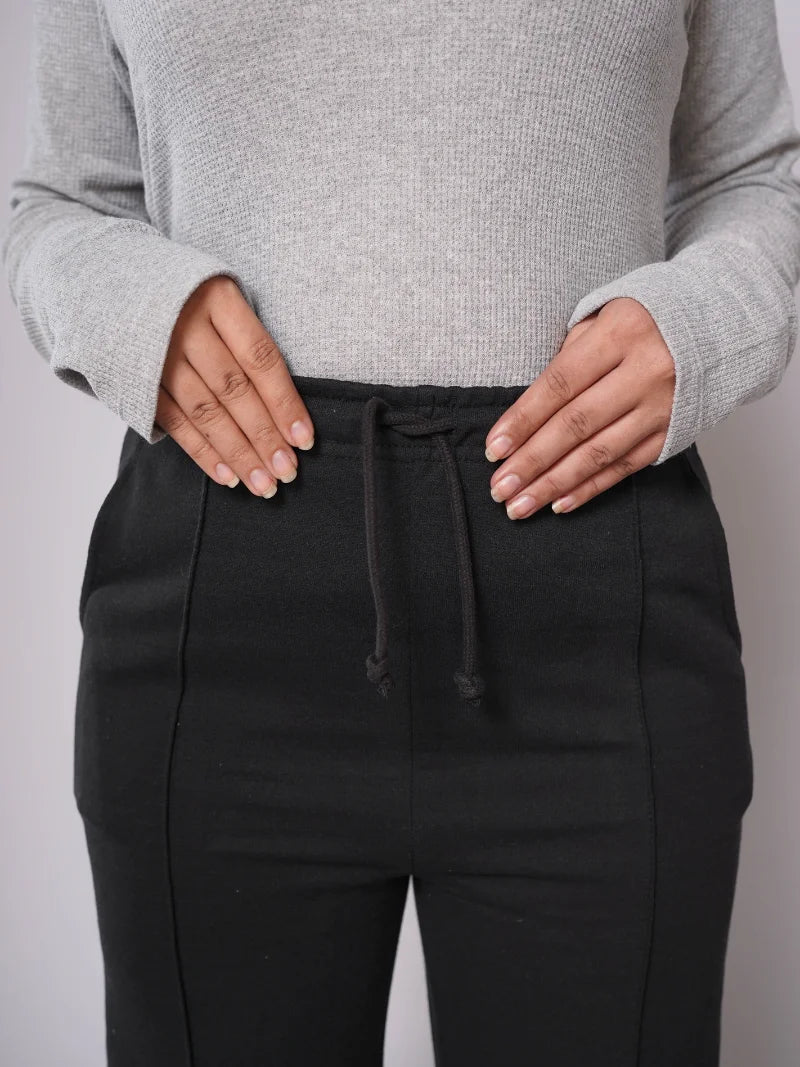 D600 - Black Wide Leg Seam Trousers