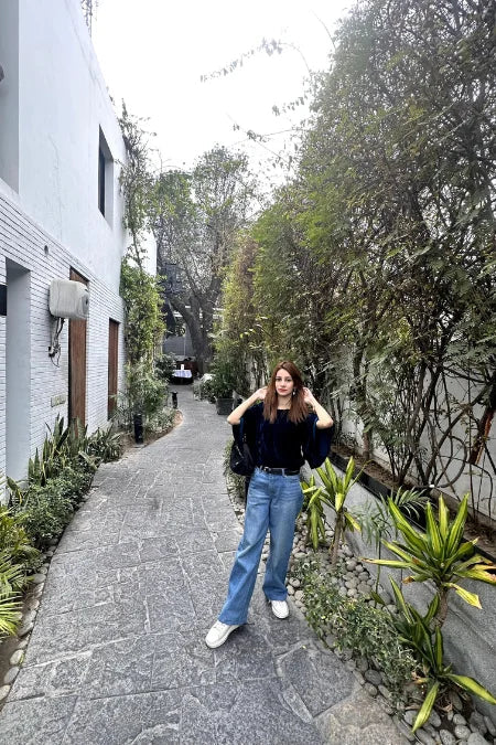 High Waisted Wide Leg Jeans (MINOR FAULT)