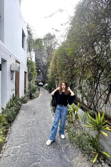 High Waisted Wide Leg Jeans (MINOR FAULT)