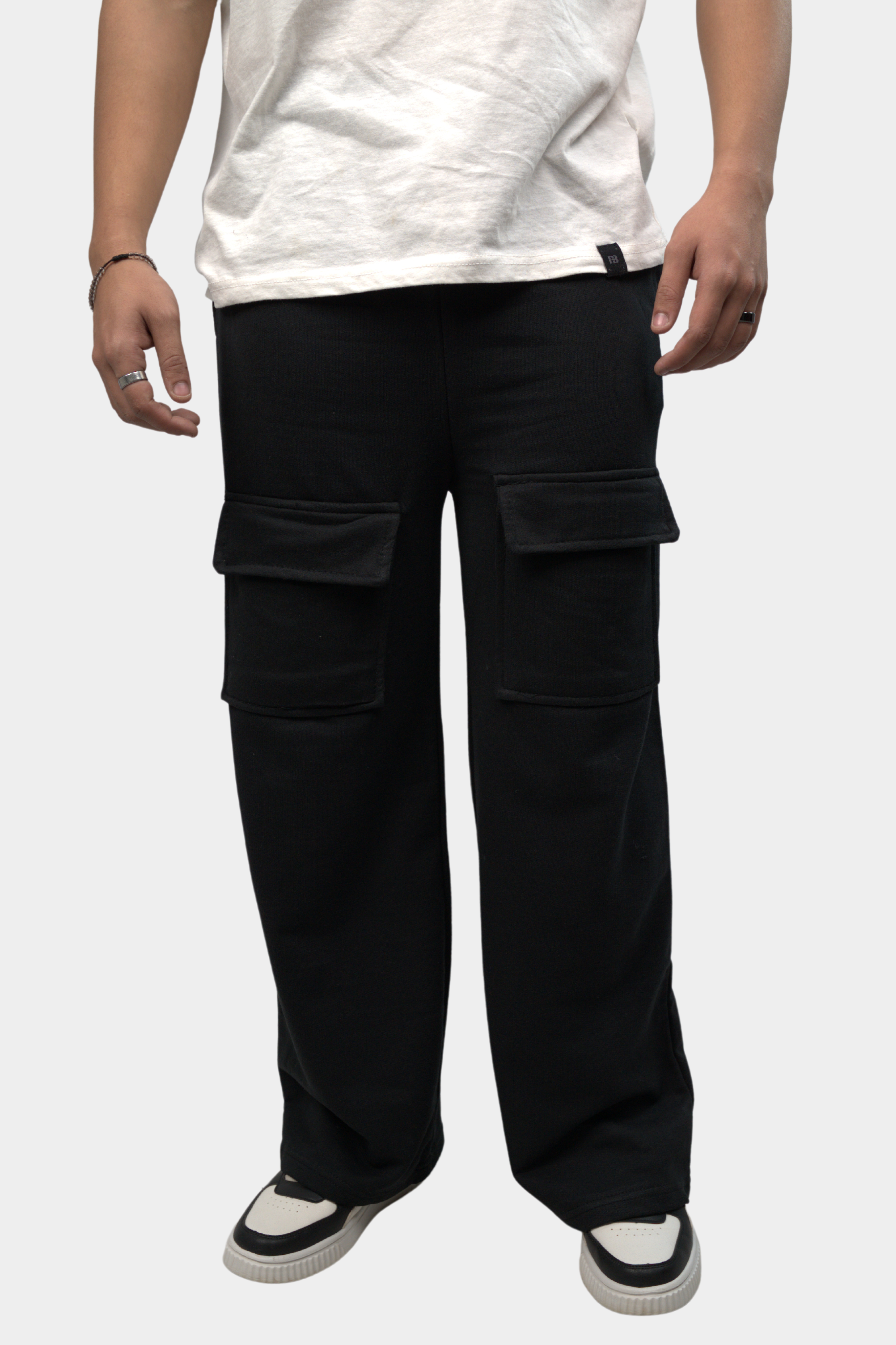 Wide Leg Cargo Front Pocket Jogger Pant | Black