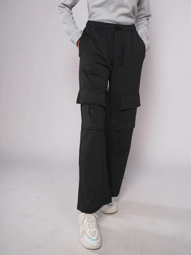 D600 - Black Front Pocket Cargo Trousers