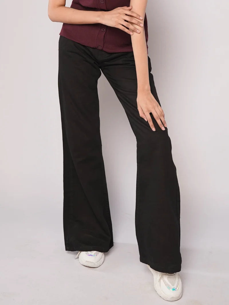 D600 - Black High Waist Flared Jeans