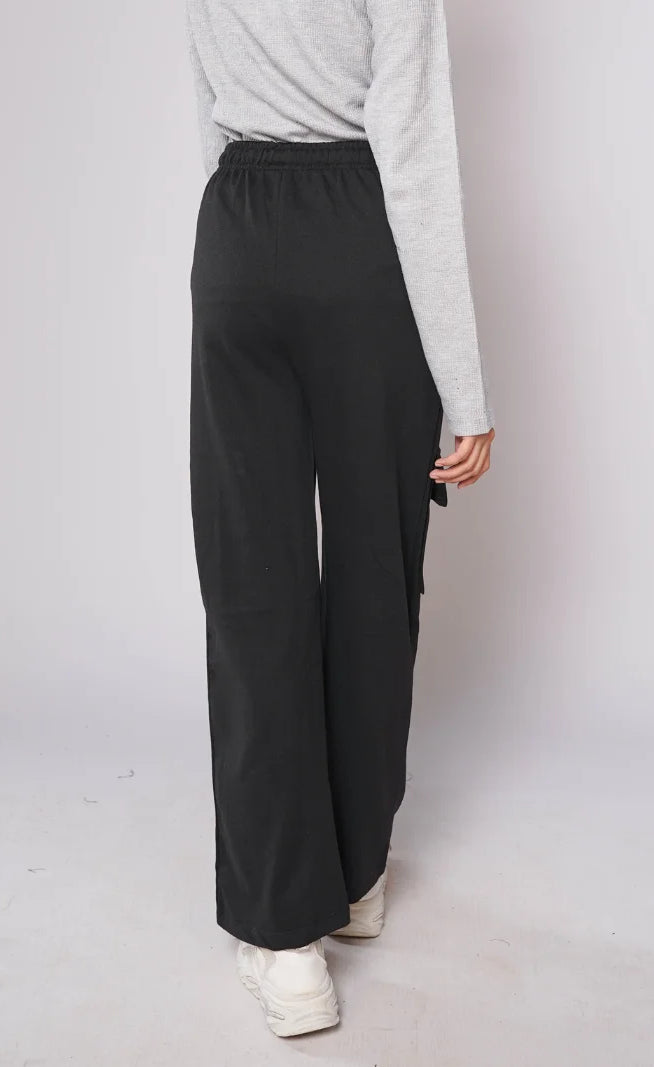 D600 - Black Front Pocket Cargo Trousers