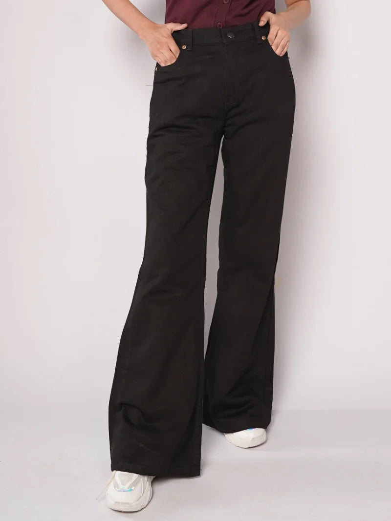 D600 - Black High Waist Flared Jeans