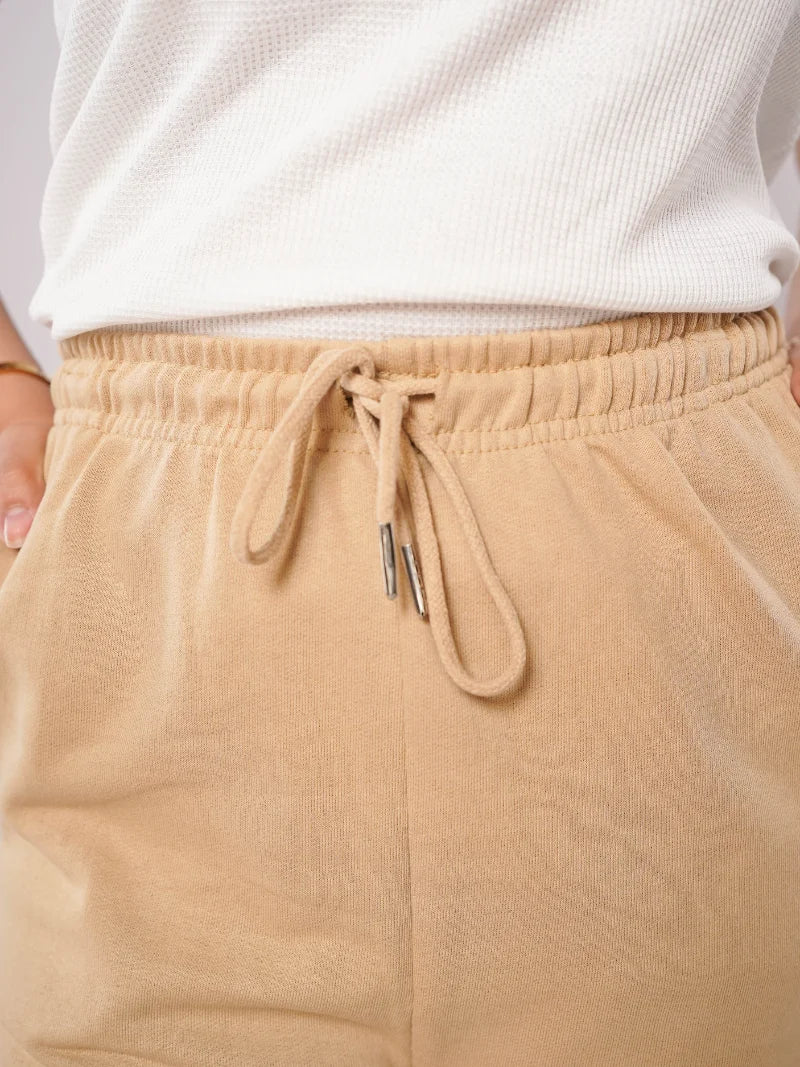 D600 - Beige Wide Leg Cargo Trousers