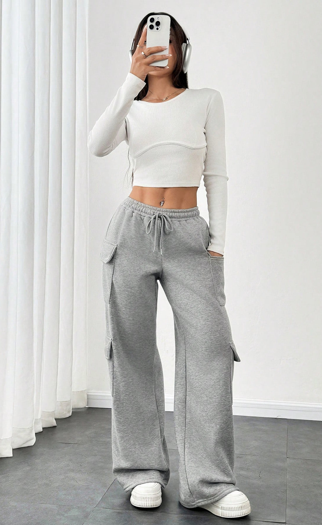 D600 - Strappy Cargo Pockets Wide Leg Trouser - Grey