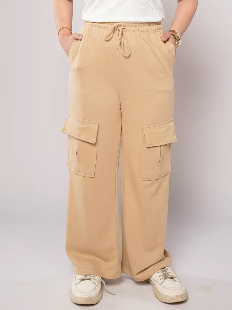 D600 - Beige Wide Leg Cargo Trousers