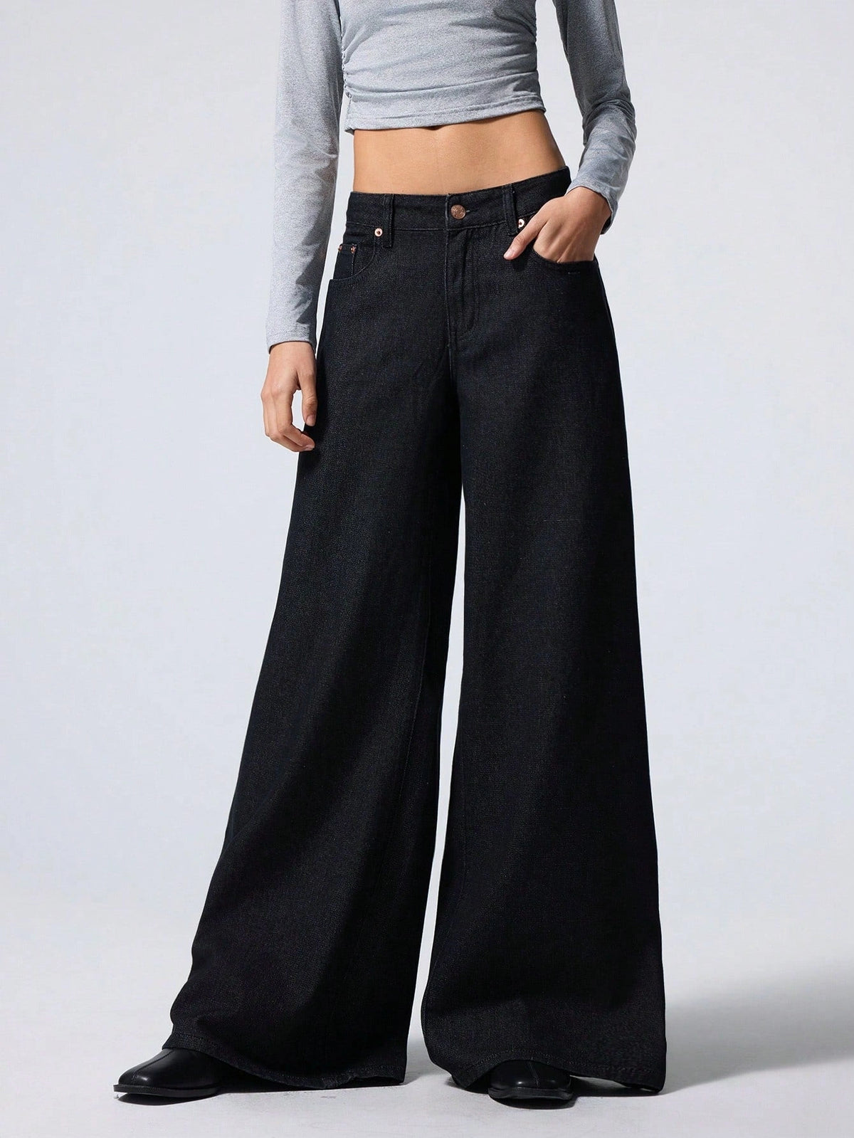 WIDE LEG JEANS