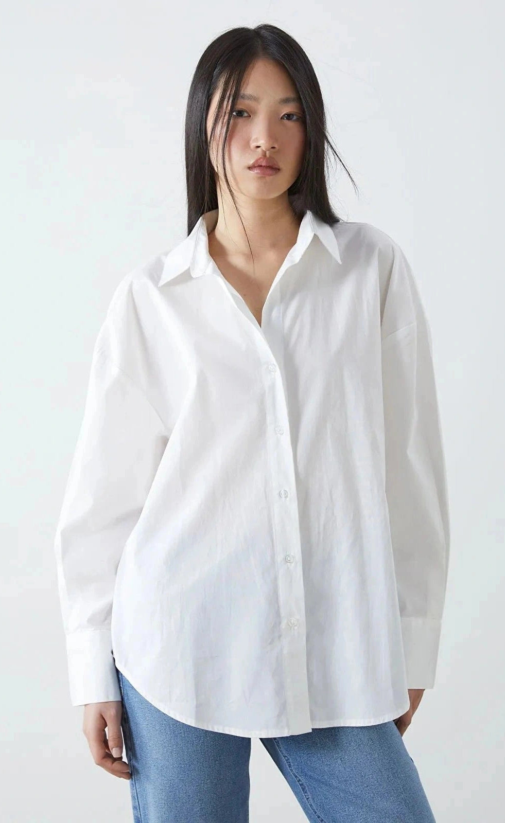 D600 Oversized Essentials Shirt – Beige White