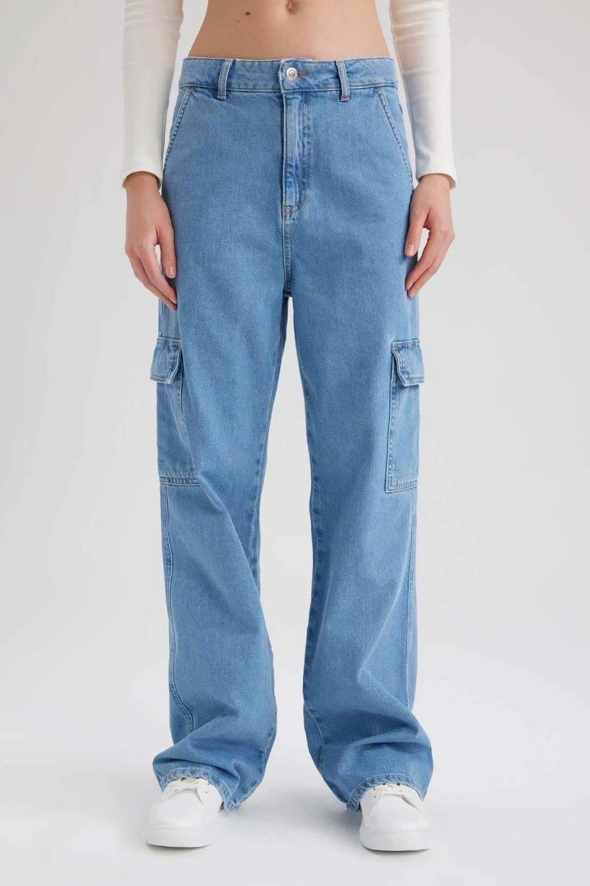 D600 Cargo High-Waist Wide-Leg Jeans