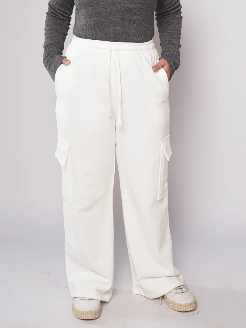 D600 - White Wide Leg Cargo Trousers