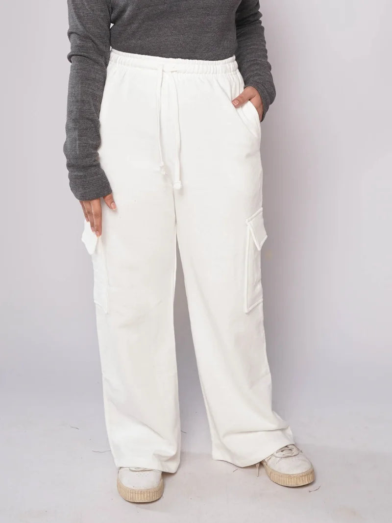 D600 - White Wide Leg Cargo Trousers