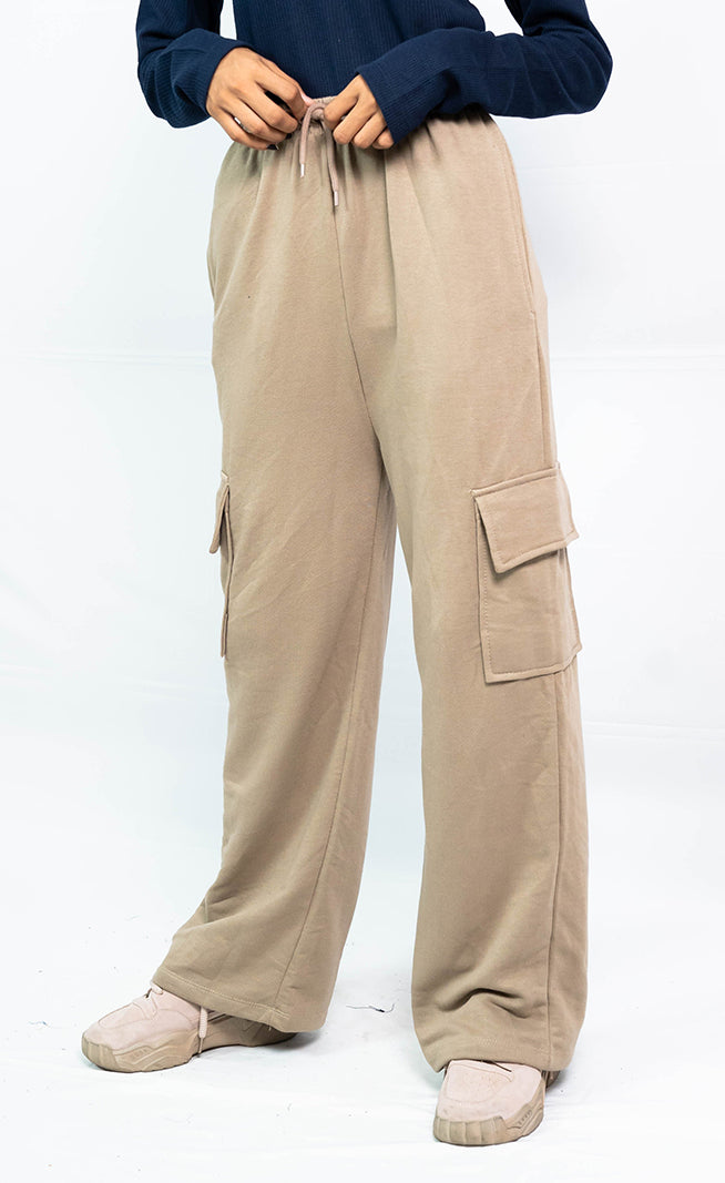 D600 - LIGHT WEIGHT HIGH WAISTED CARGO SWEATPANT