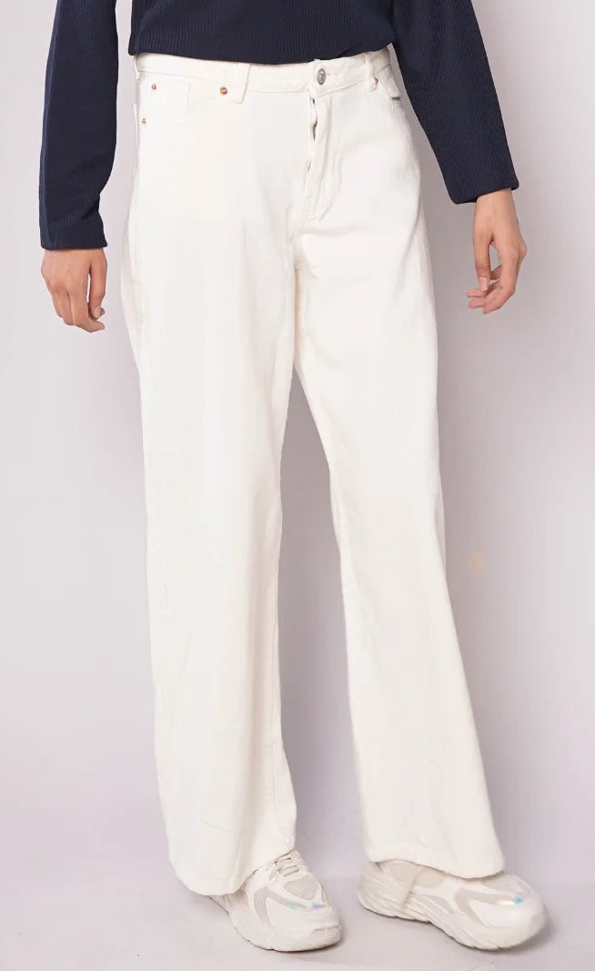 D600 - White High Waist Wide Leg Jeans