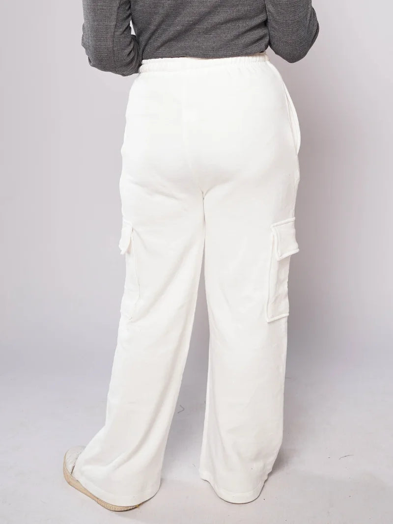 D600 - White Wide Leg Cargo Trousers