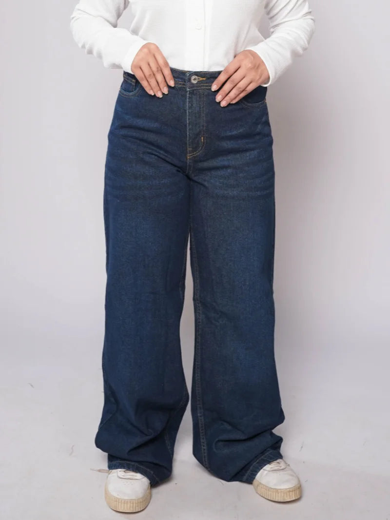 D600 - Retro Wash High Waist Wide Leg Jeans