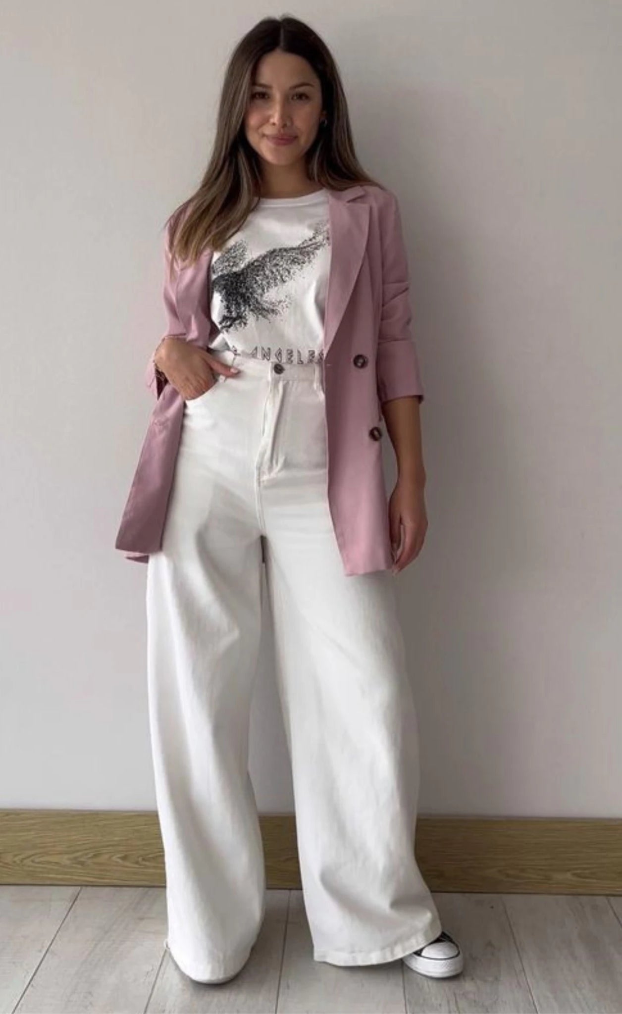 White High-Waisted Wide-Leg Jeans