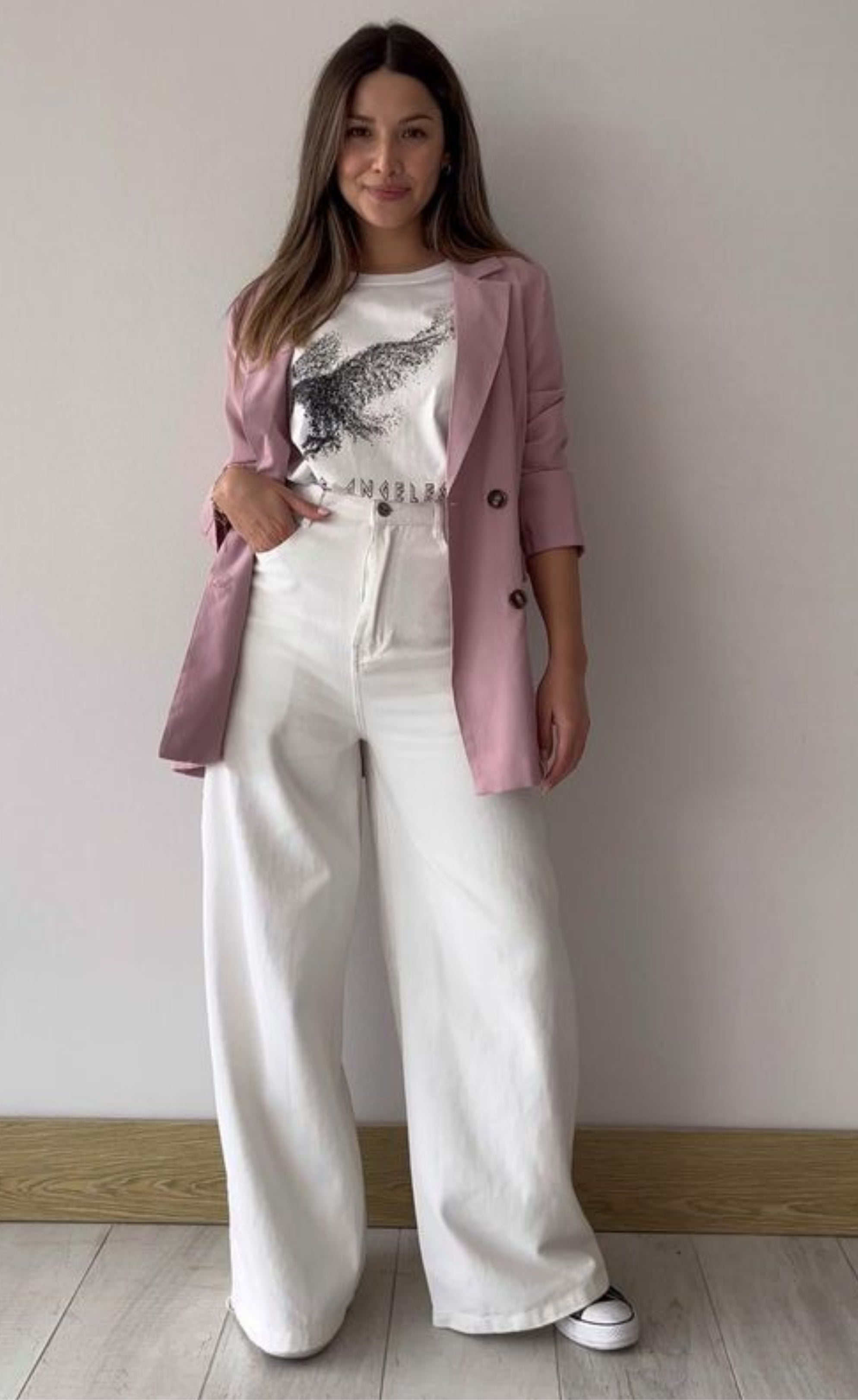 White High-Waisted Wide-Leg Jeans