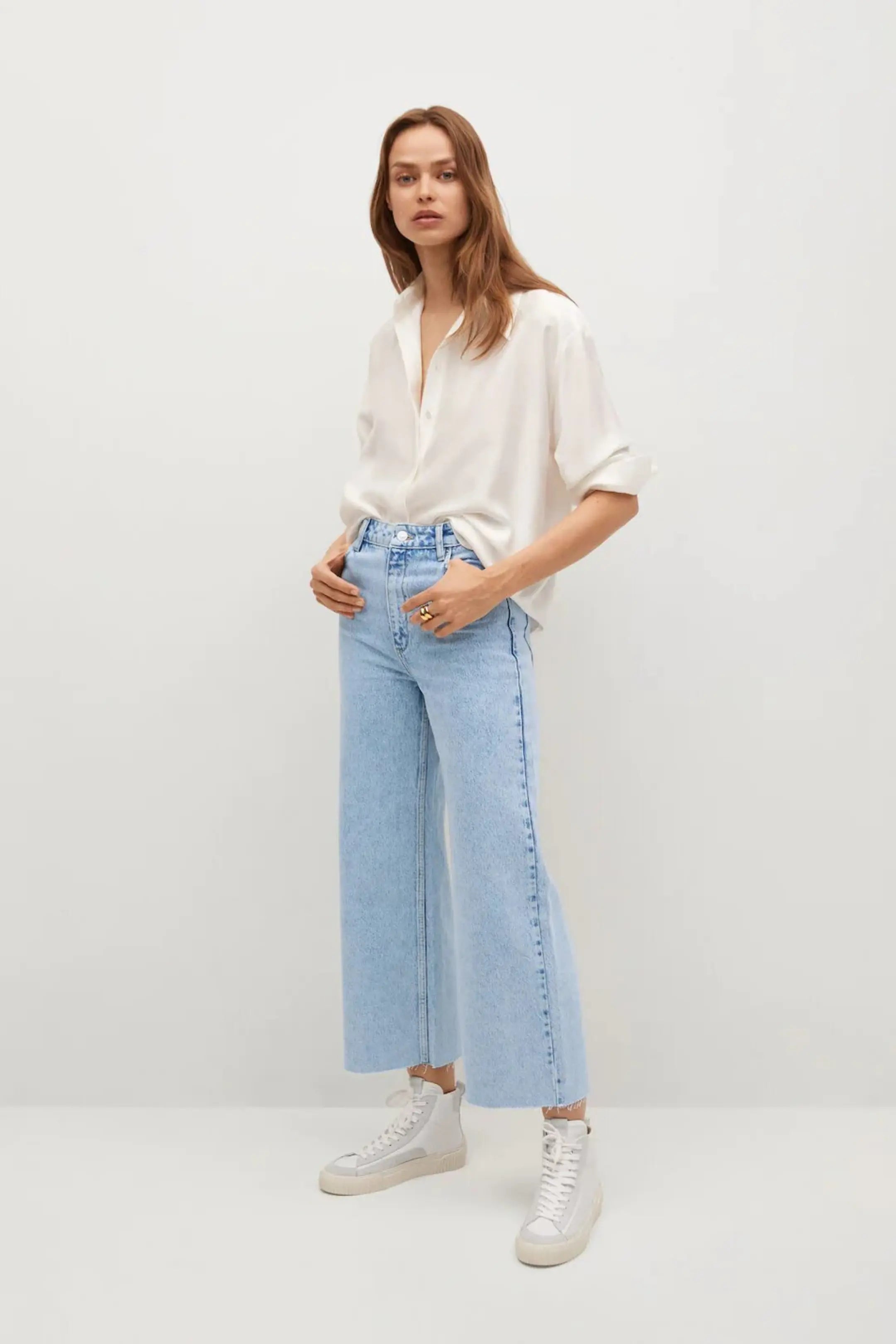 Frayed hem wide outlet leg jeans