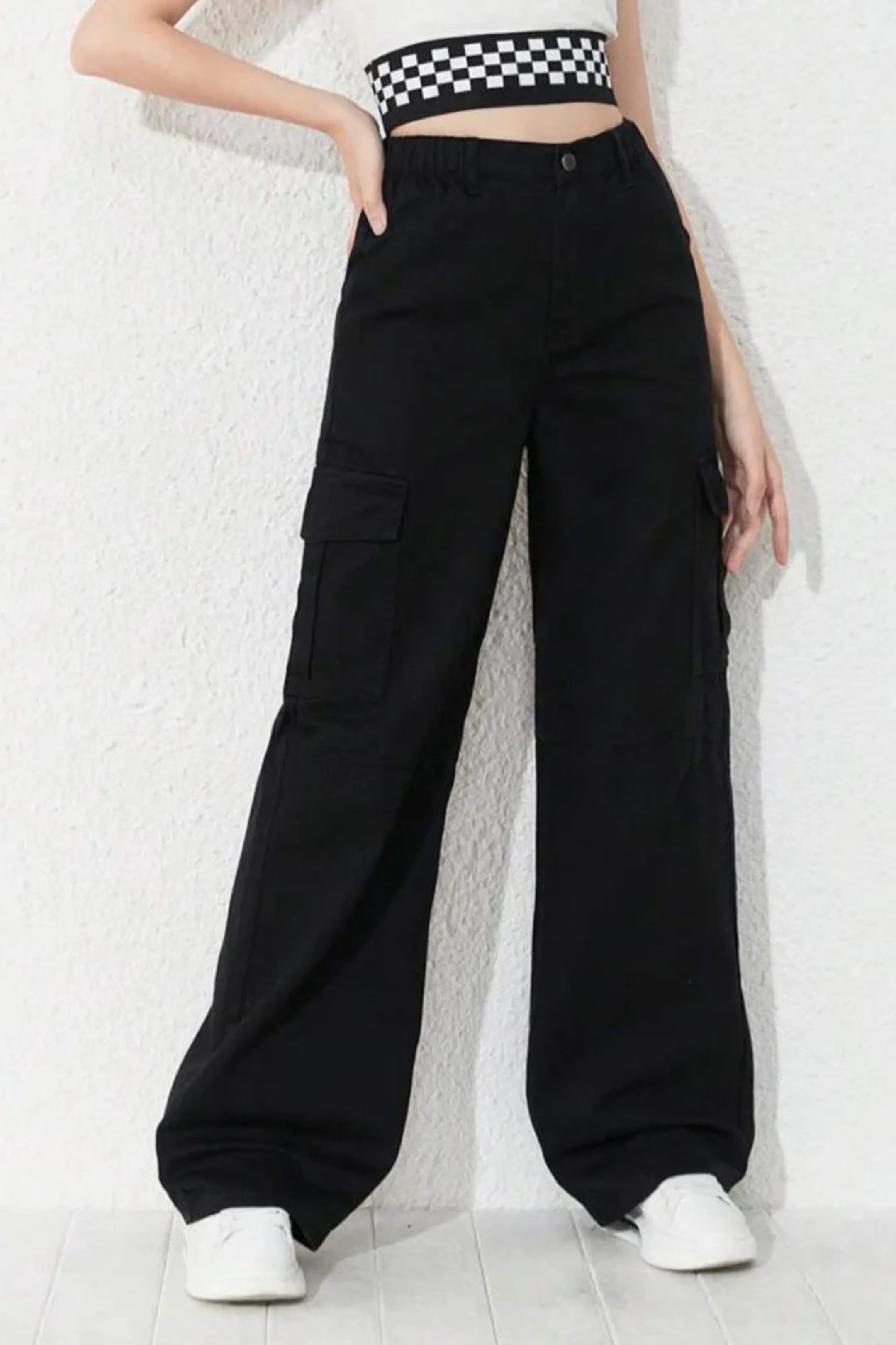 High Waisted Wide Leg Jeans Cargo Pockets in Jet Black  (MINOR FAULT)