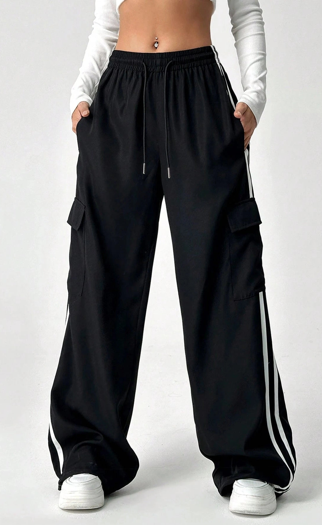 D600 Pure Black Stripe Cargo Wide-Leg Trouser