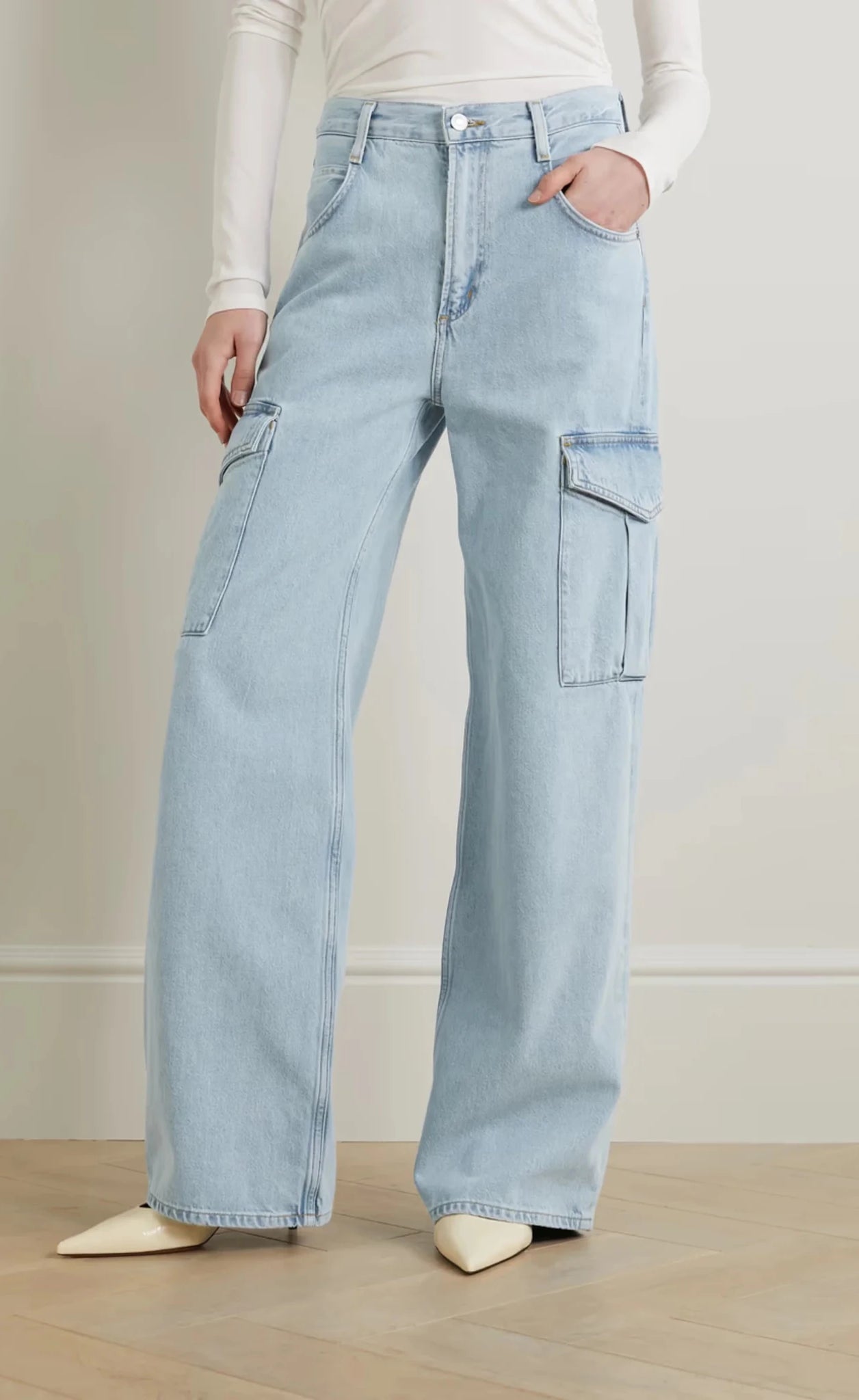 High-rise wide-leg cargo jeans