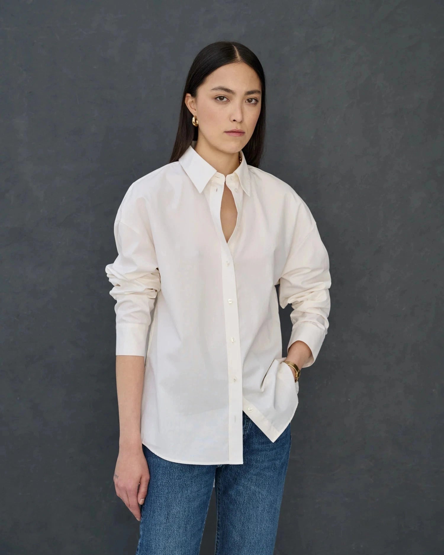 D600 Oversized Essentials Shirt – Off White