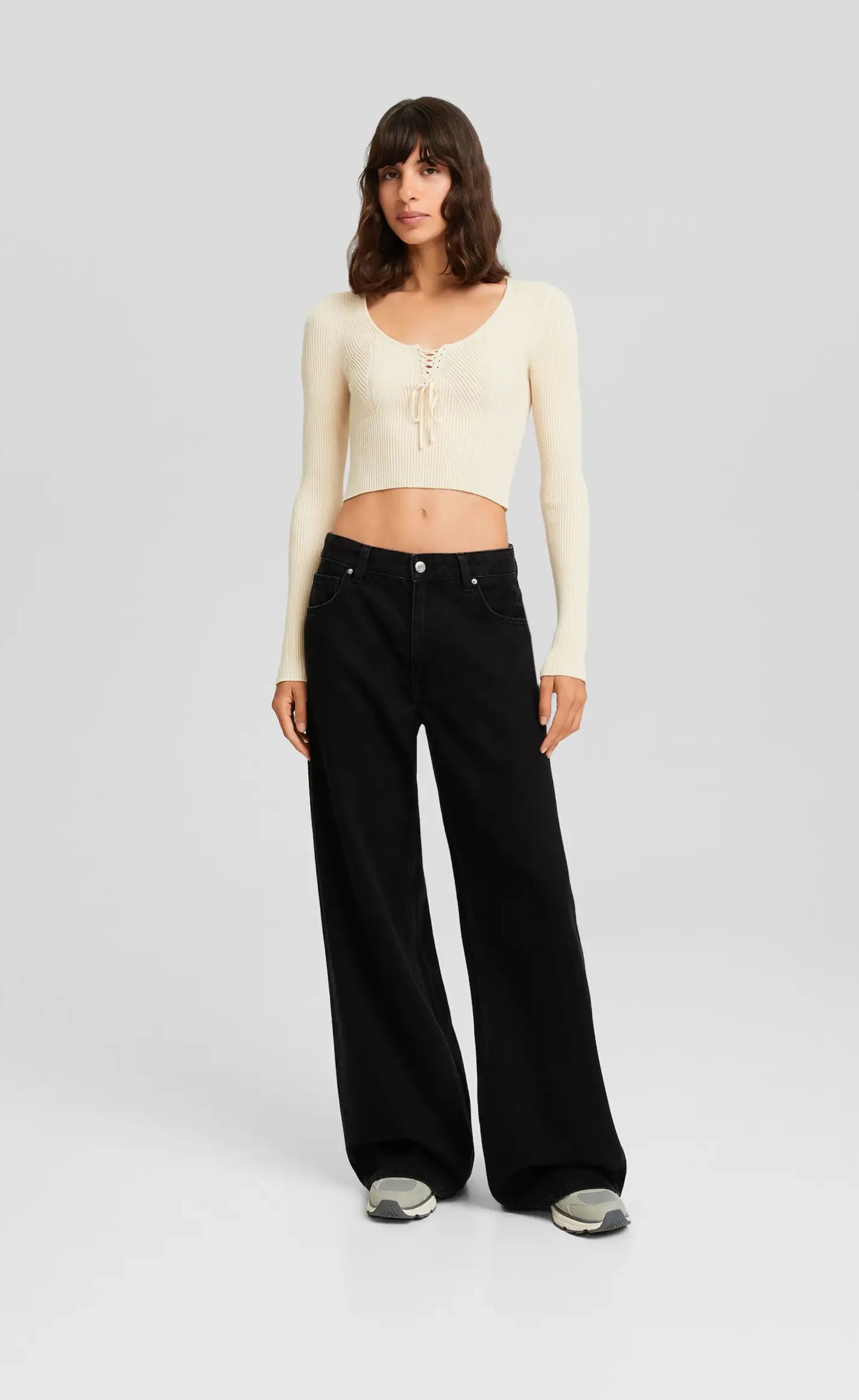 BERSHKA HIGH RISE-WIDE LEG JEANS