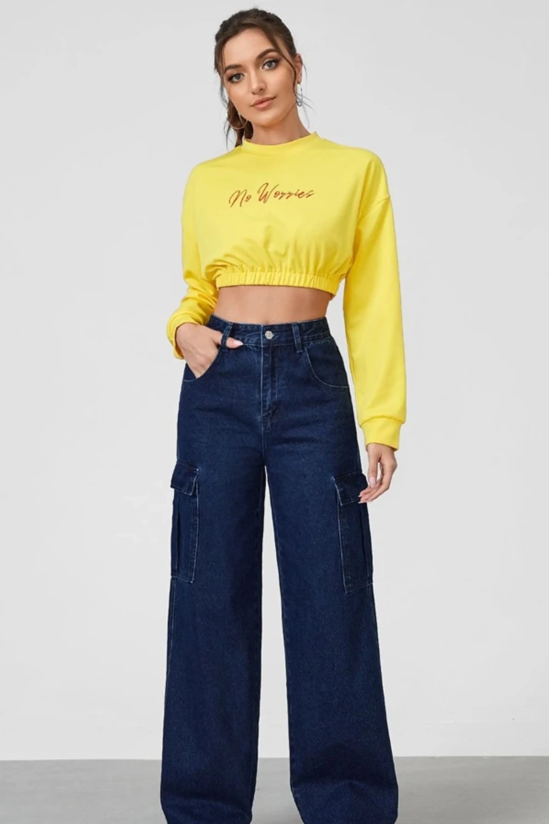 Baggy Wide-Leg Cargo Jeans