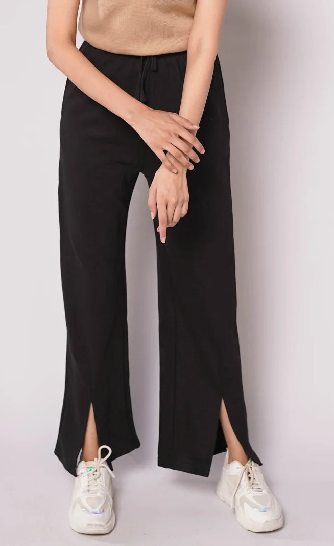 D600 - Black Wide Leg Slit Trousers