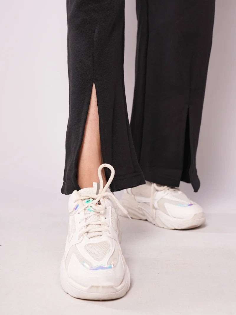 D600 - Black Wide Leg Slit Trousers