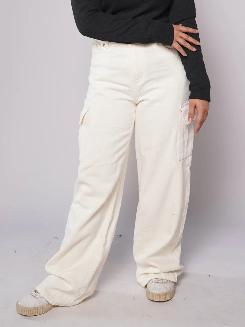 D600 - Off-White High Waist Wide Leg Cargo Jeans