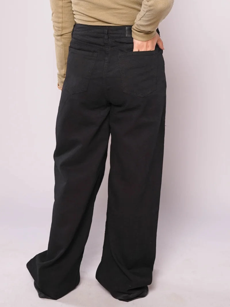 D600 - Pitch Black High Waist Wide Leg Jeans