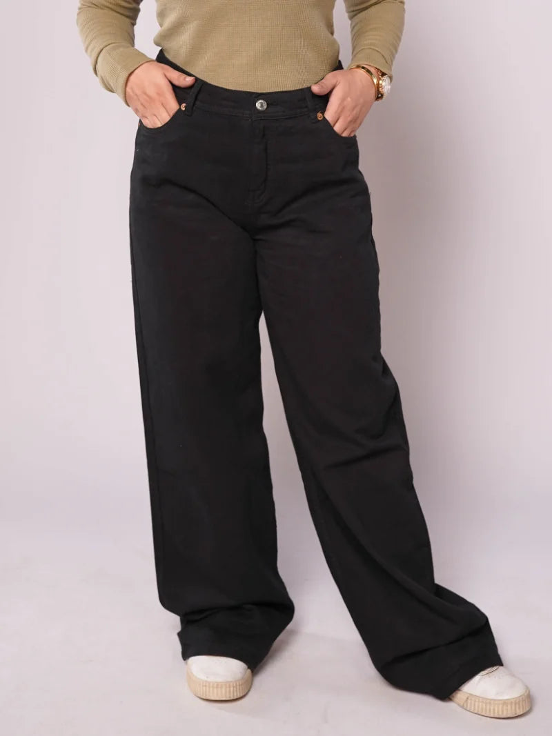 D600 - Pitch Black High Waist Wide Leg Jeans