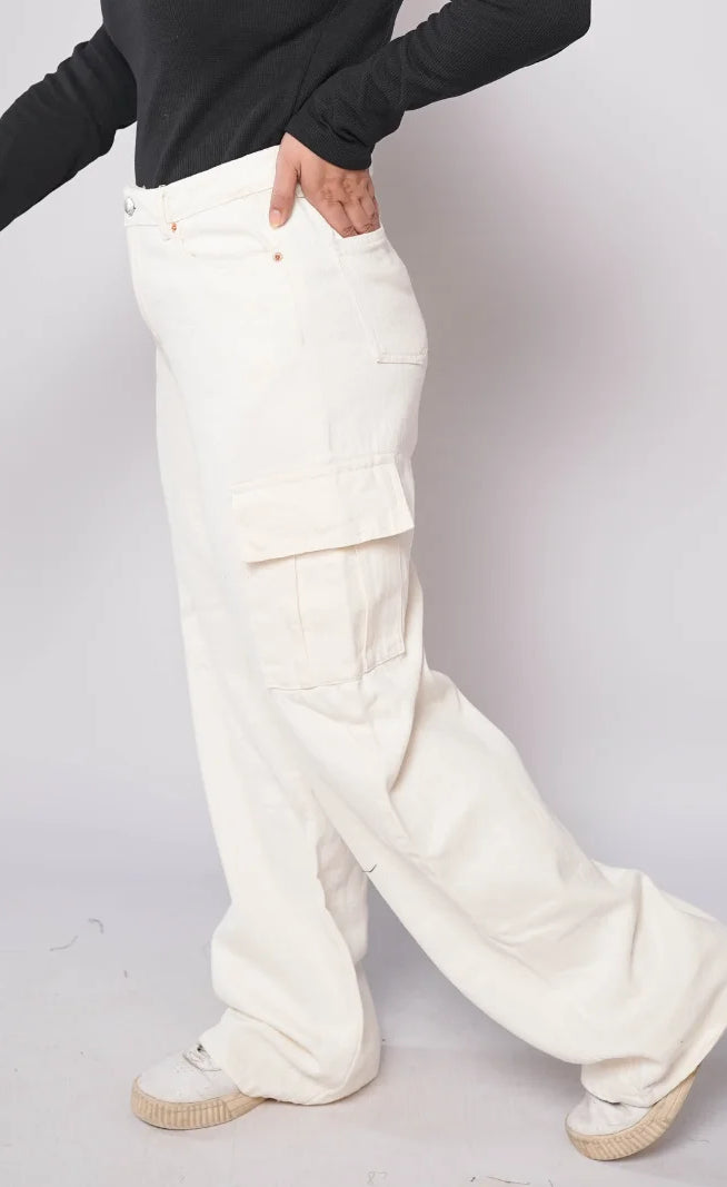 Zara Wide Leg Cargo Jeans - White