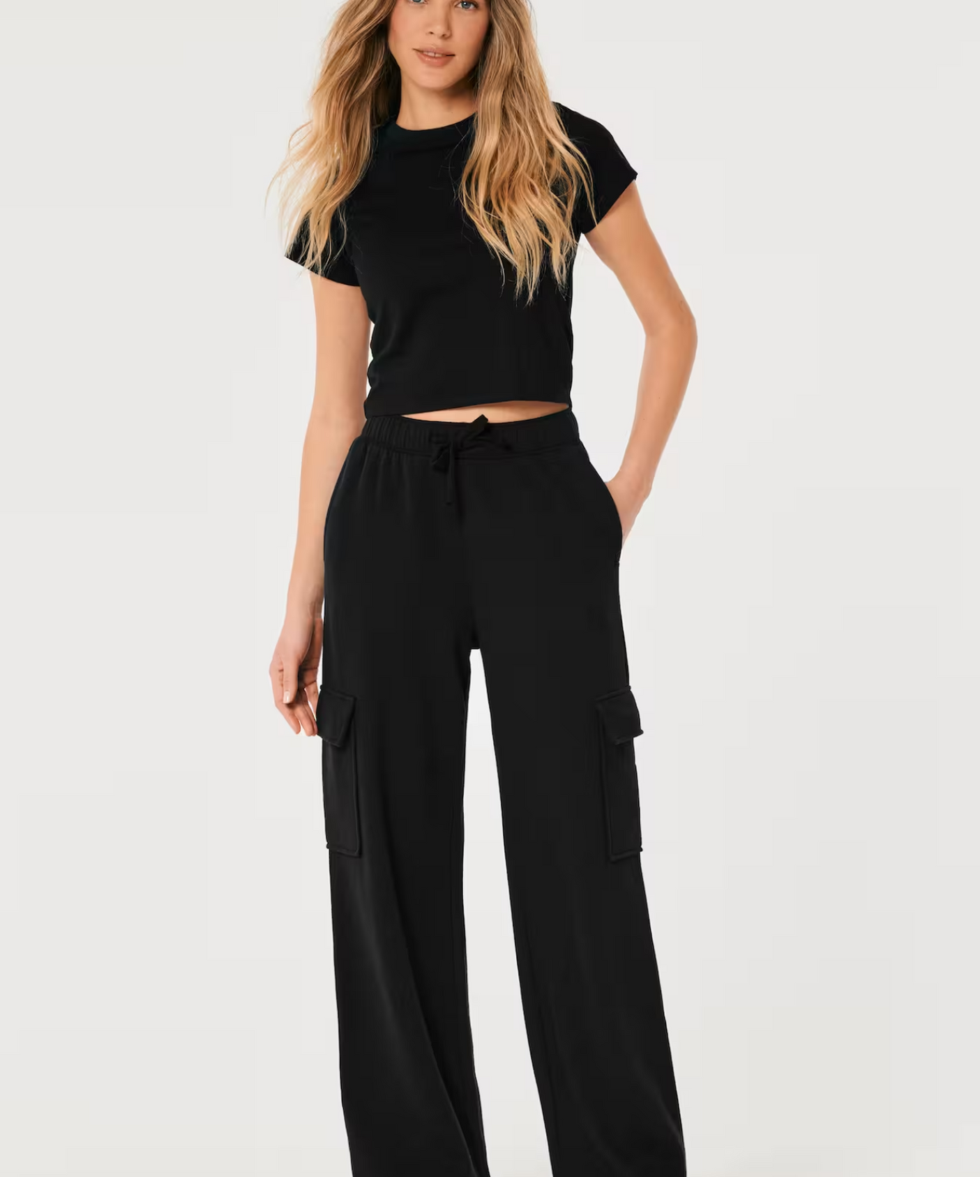 ZARA PURE BLACK HIGH WAISTED CARGO SWEATPANT