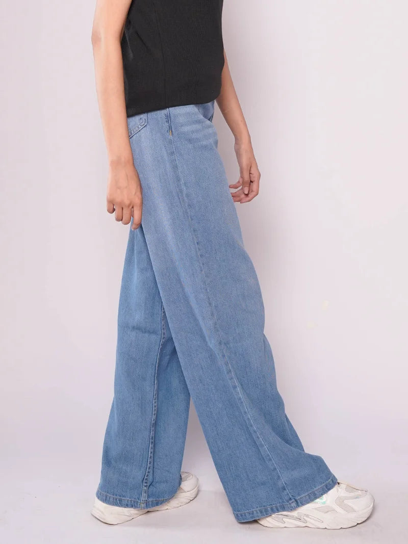 D600 - Mid Wash High Waist Wide Leg Jeans