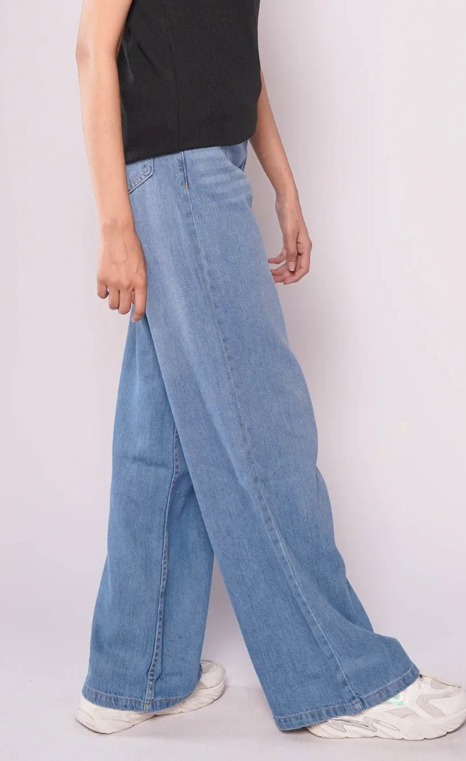 D600 - Mid Wash High Waist Wide Leg Jeans