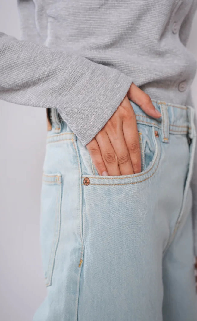 D600 - Ice Blue High Waist Wide Leg Jeans