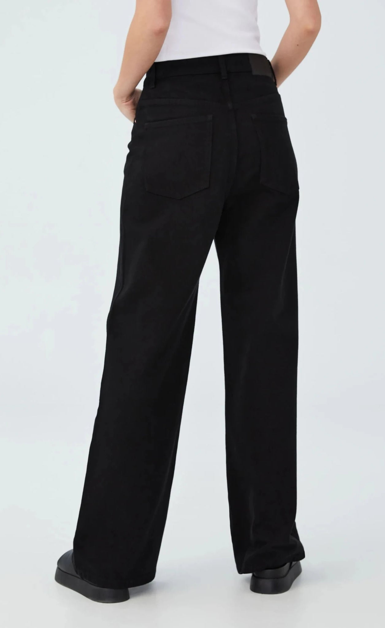 Zara pure black high waisted wide-leg jeans