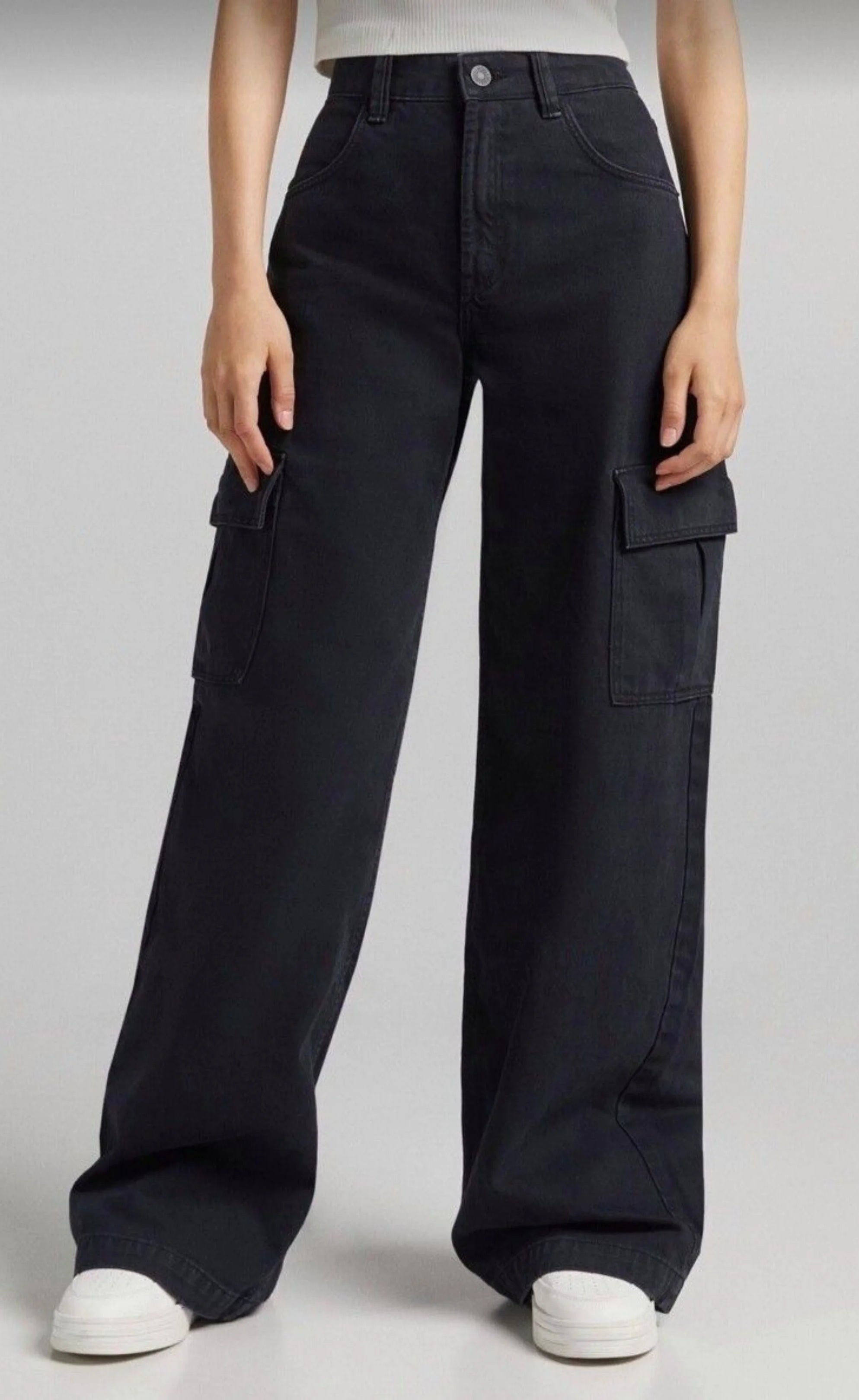 PURE BLACK WIDE LEG CARGO JEANS