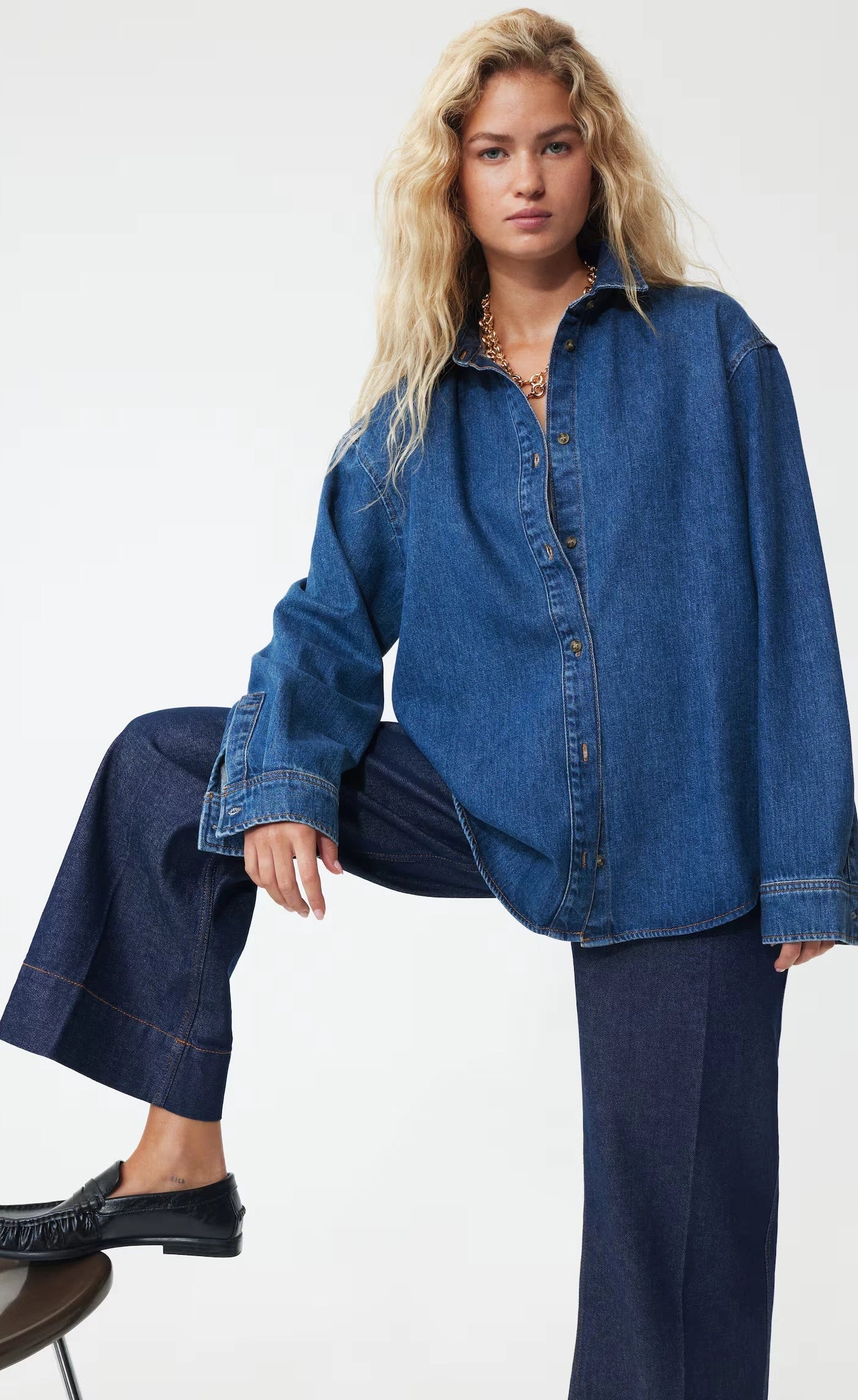 D600 Oversized Essentials Denim Shirt – Mid Blue (MINOR FAULT)