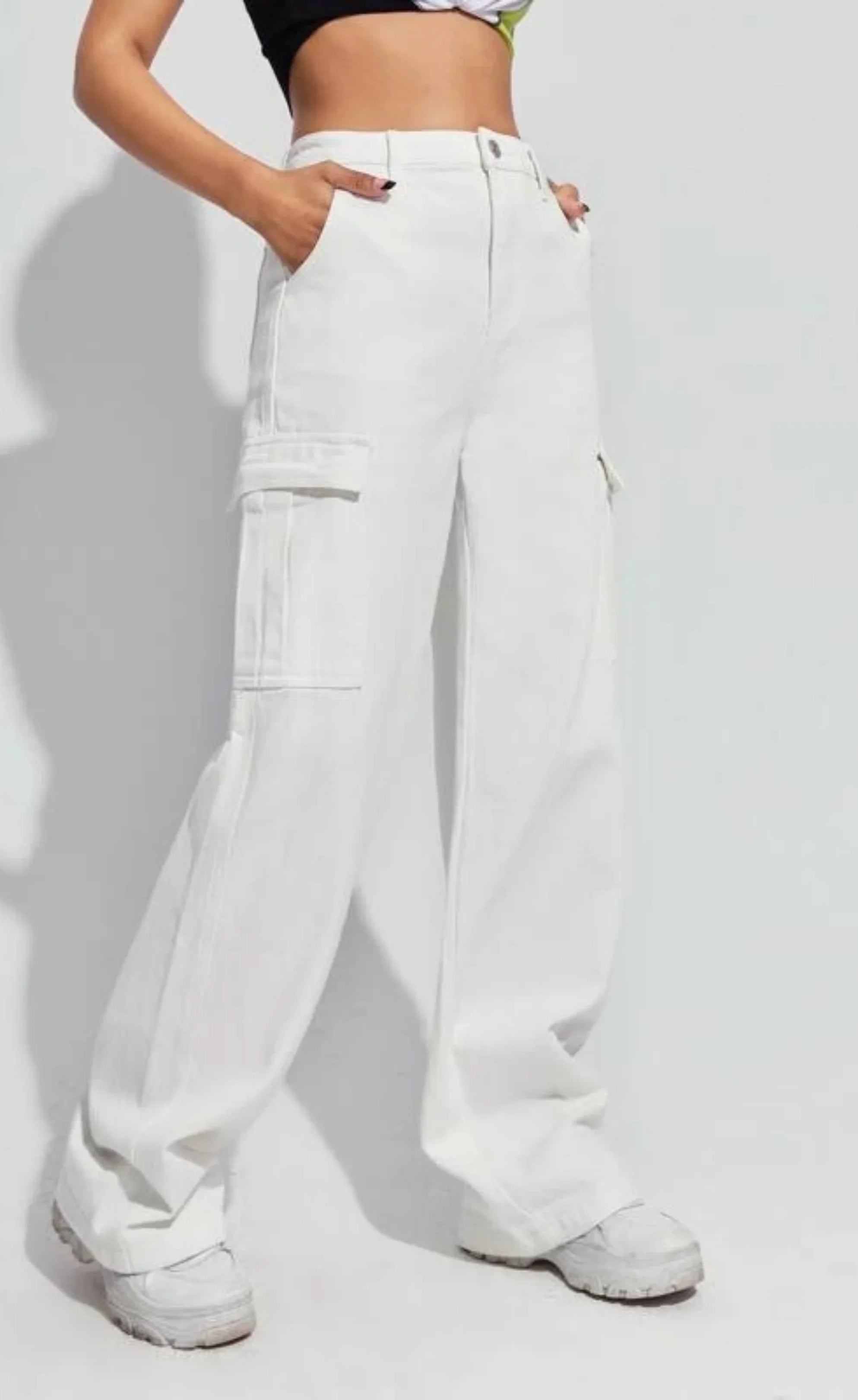 White Cargo High-Waist Wide-Leg Jeans (MINOR FAULT)
