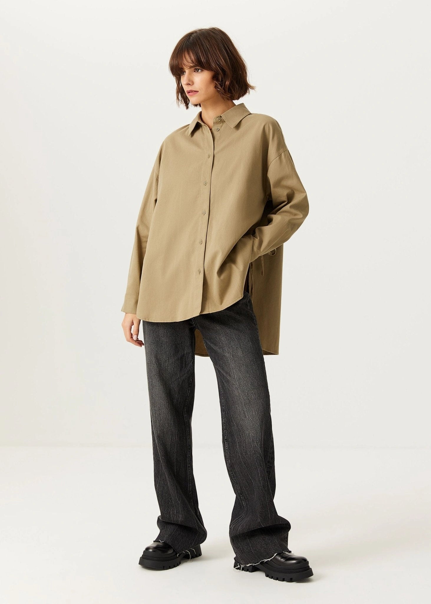 D600 Oversized Essentials Shirt – Beige